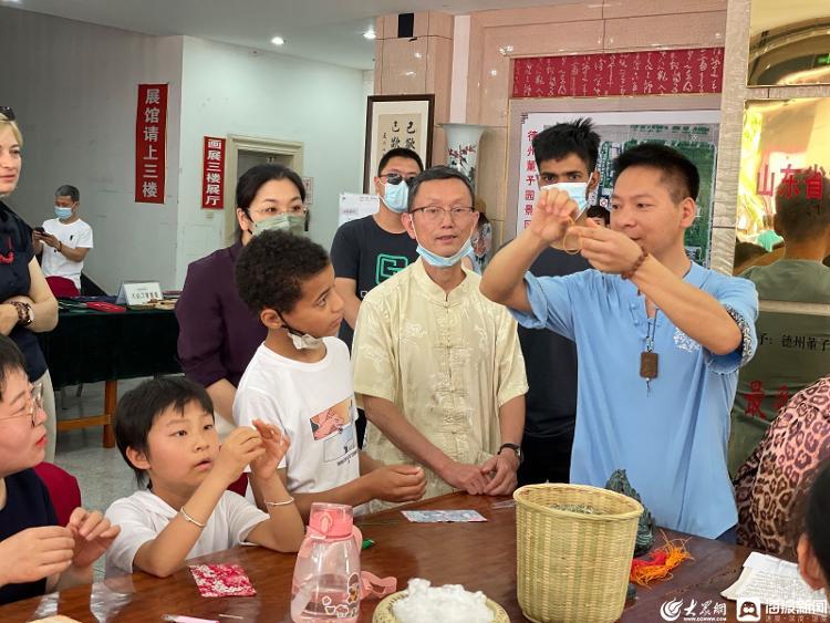 香港大众网免费资料与氛围释义解释落实的重要性